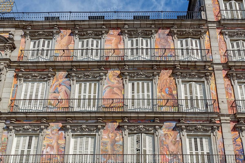 Facade of the building Casa de la Panaderia