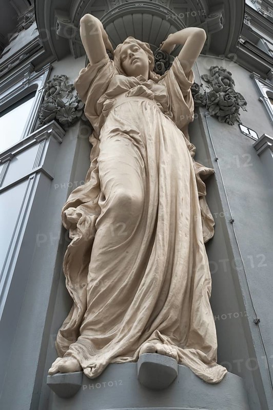 Nouveau caryatid