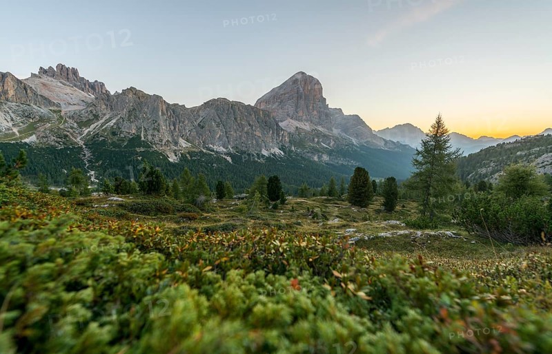 Sunrise in front of the peaks of Col dei Bos and Tofane