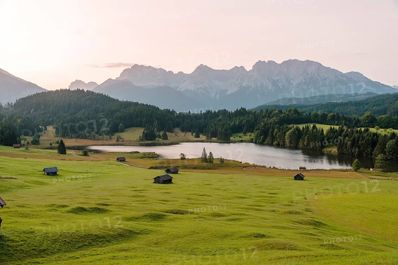 Lake Geroldsee at sunrise