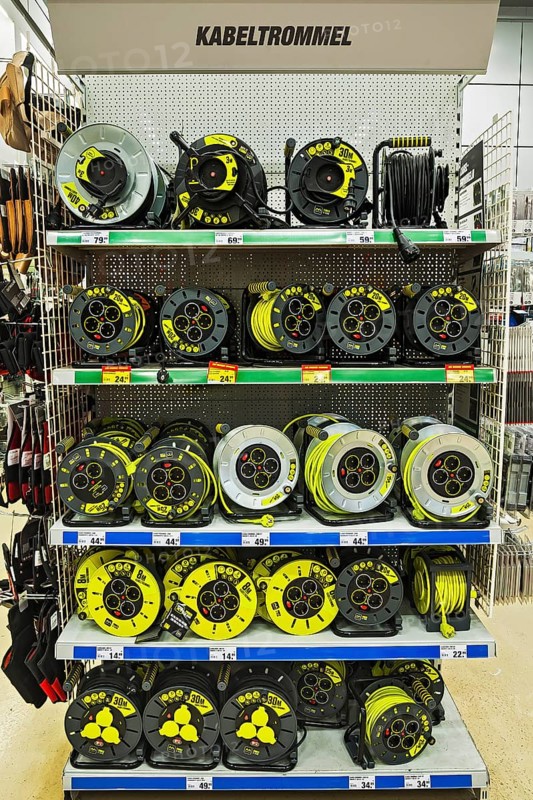 Cable drums