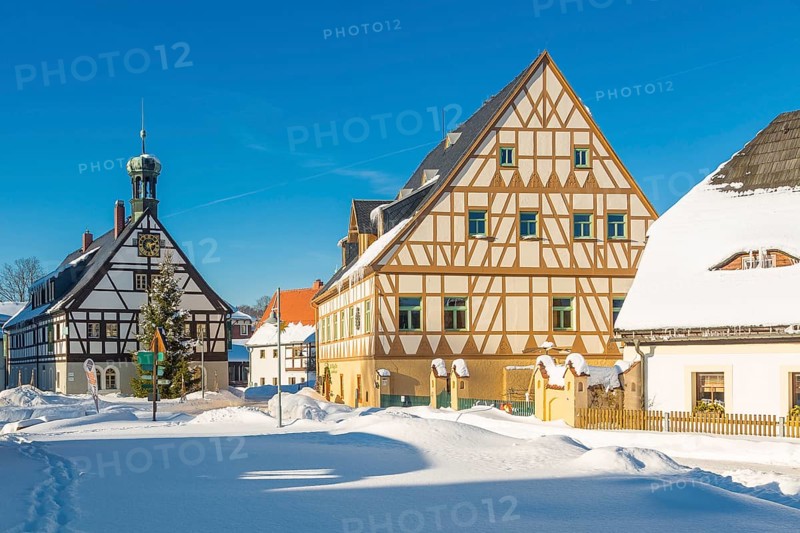 Cabin pub and Haus des Anrichters in Museum Saigerhutte