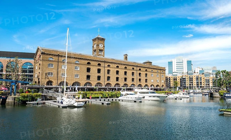 Small harbour St Katharine Docks
