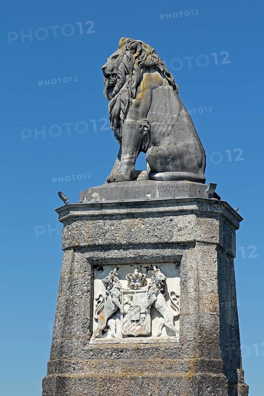 Lion statue in the harbor of Lindau
