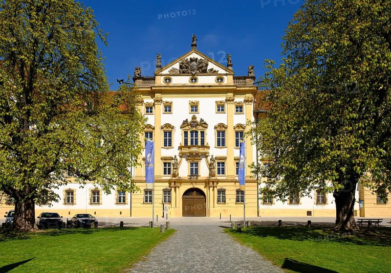 Main facade of the residence of Ellingen