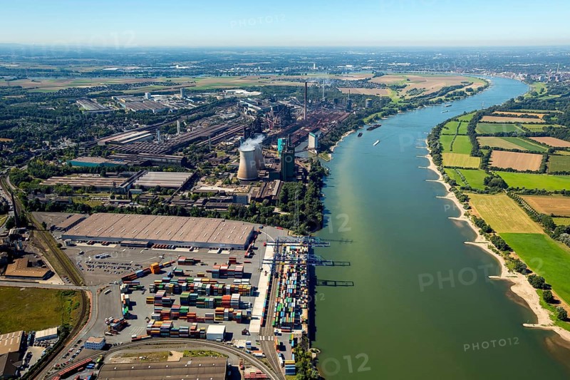 Container loading at River Rhine