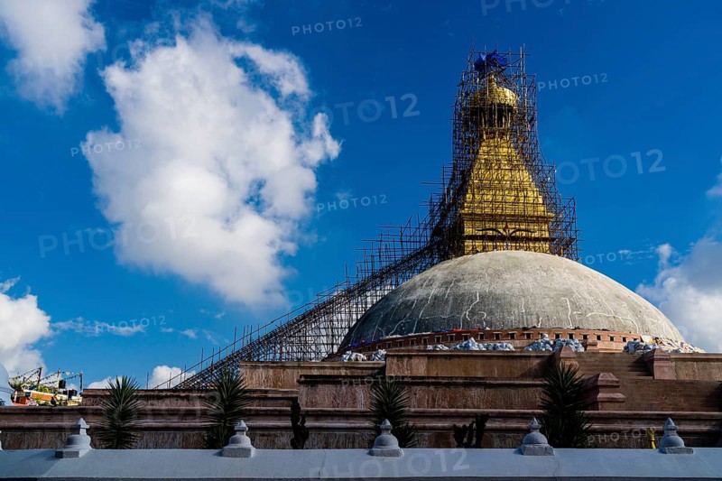 Scaffolding around upper part of Boudhanath
