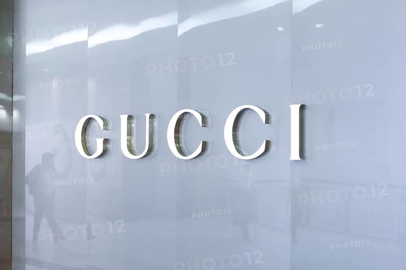Gucci shop logo