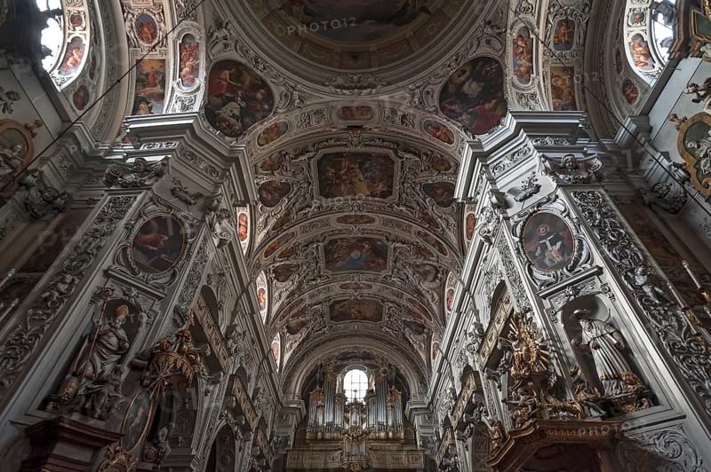 Ceiling vault with organ loft