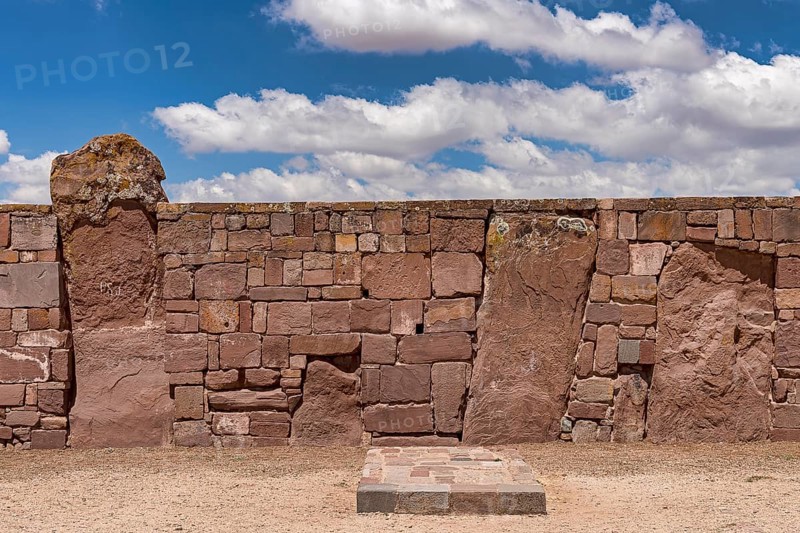 Outer wall of the Kalasasaya temple