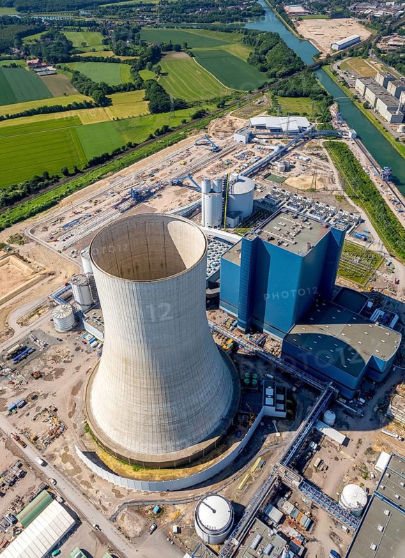 Power plant Datteln 4 under construction