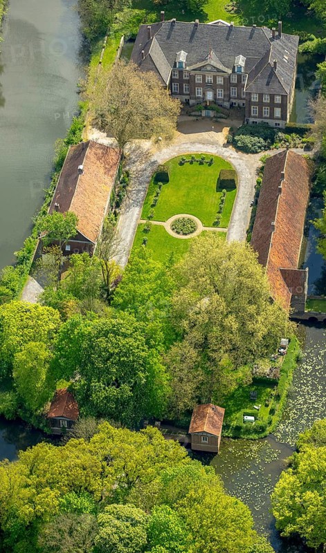 Castle Drensteinfurt at river Werse