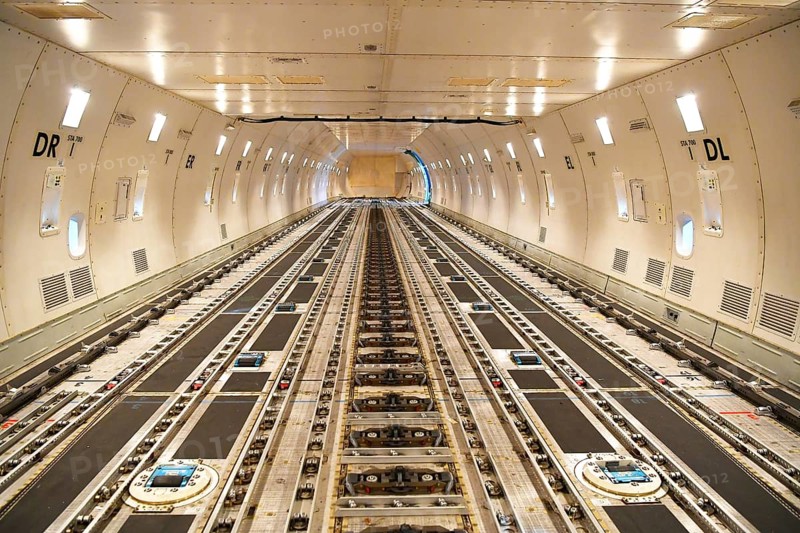 Empty cargo compartment