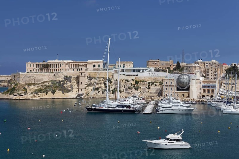 Kalkara Creek with Villa Bighi