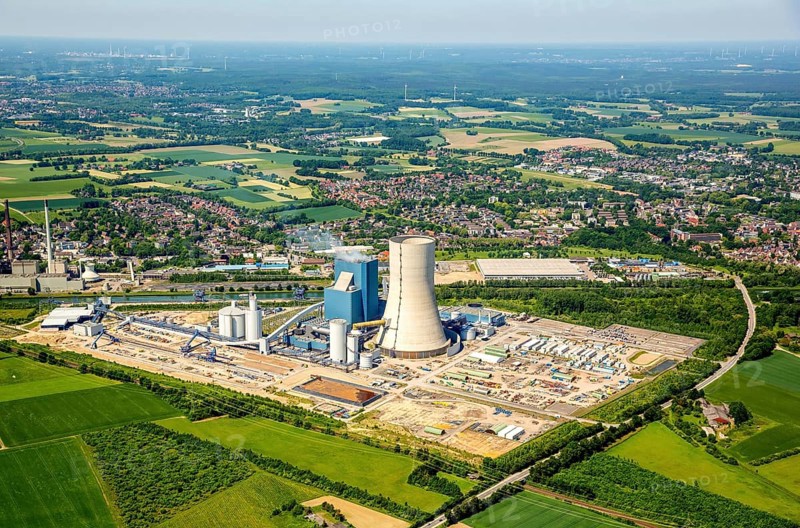 Power plant Datteln 4 under construction