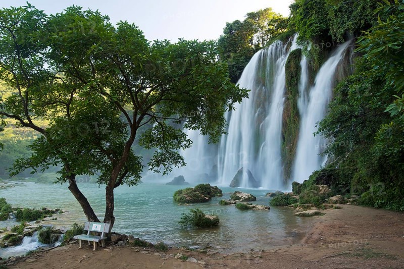 Ban Giocâ€“Detian Falls