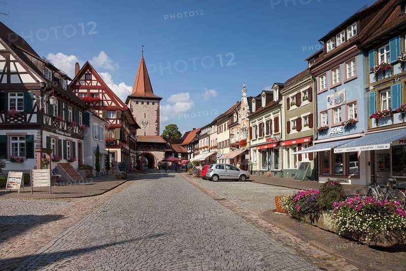 Pedestrian zone with Obertorturm