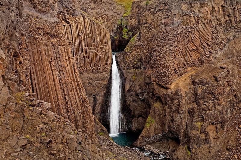 Litlanesfoss waterfall at Hengifoss