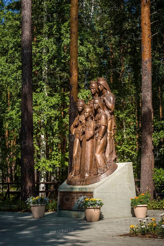 Statue of The Romanov Tsars children