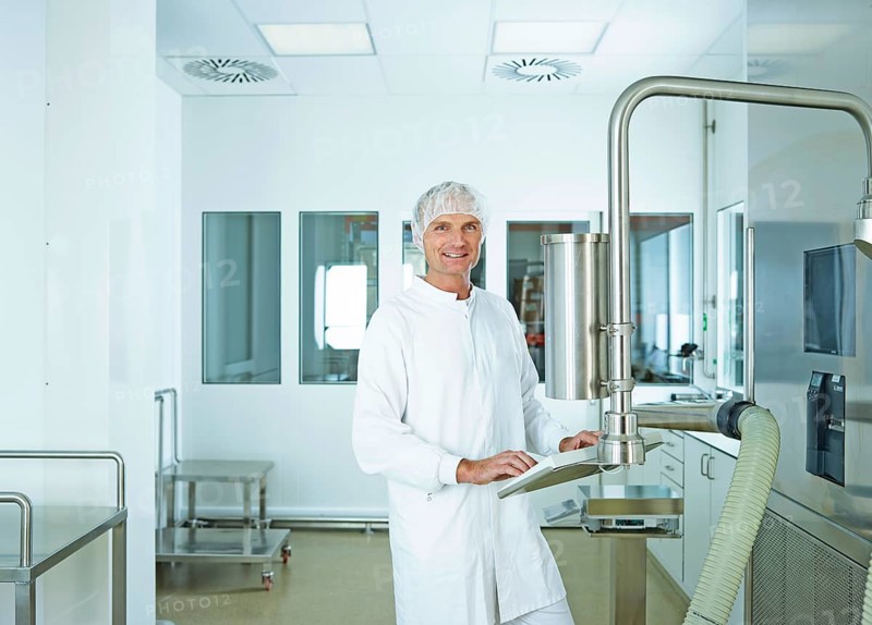 Laboratory chemist wearing a hairnet
