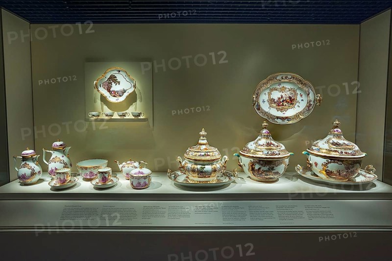 Coffee and tea service as well as lid terrines