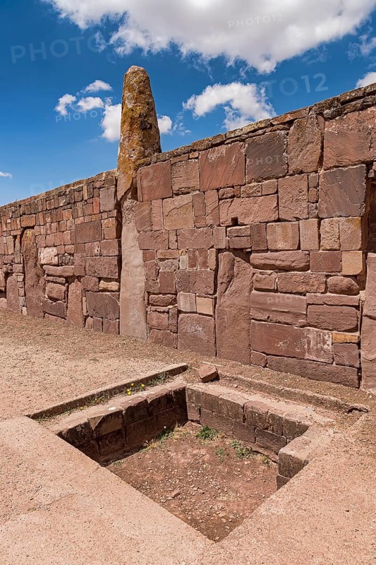 Outer wall of the Kalasasaya temple