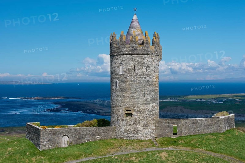 Doonagore Castle