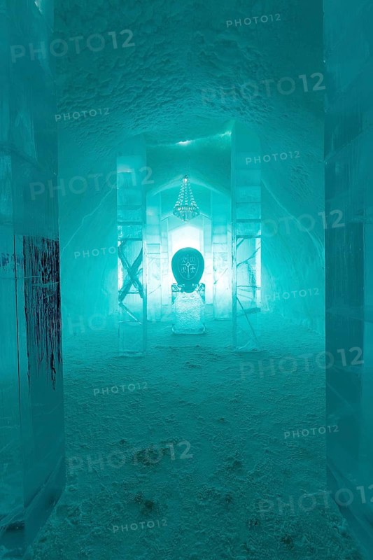 Entrance hall with sculpture and chandelier made of ice