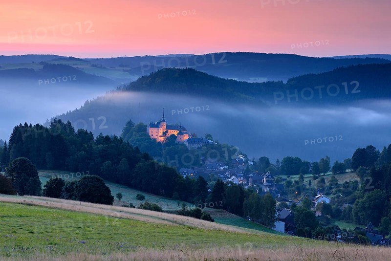 View of castle and village Lauenstein