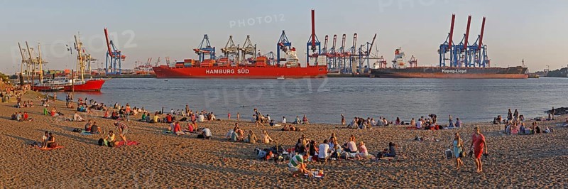 People having a picnic