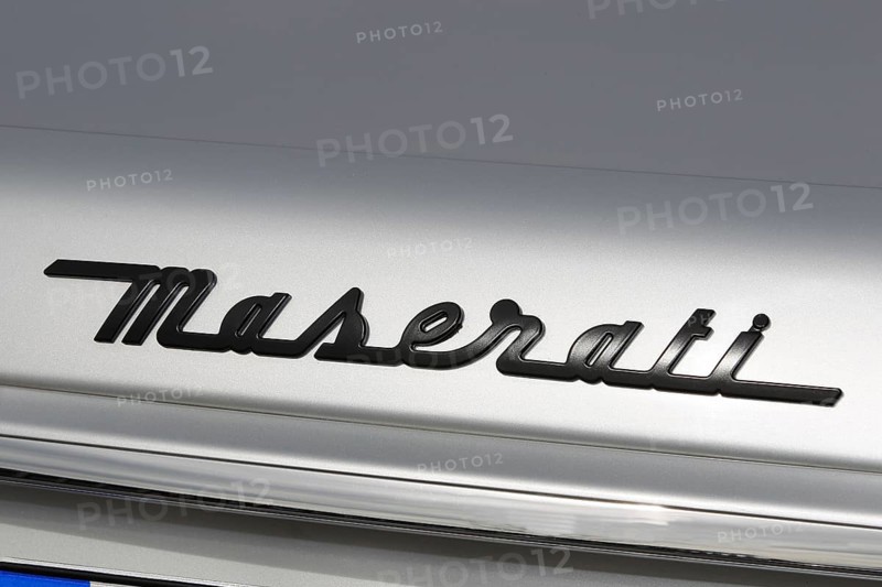Maserati lettering