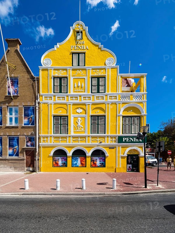 Historic buildings in Dutch-Caribbean colonial style