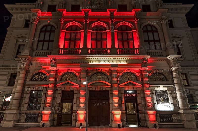 Illuminated Burgtheater im Kasino