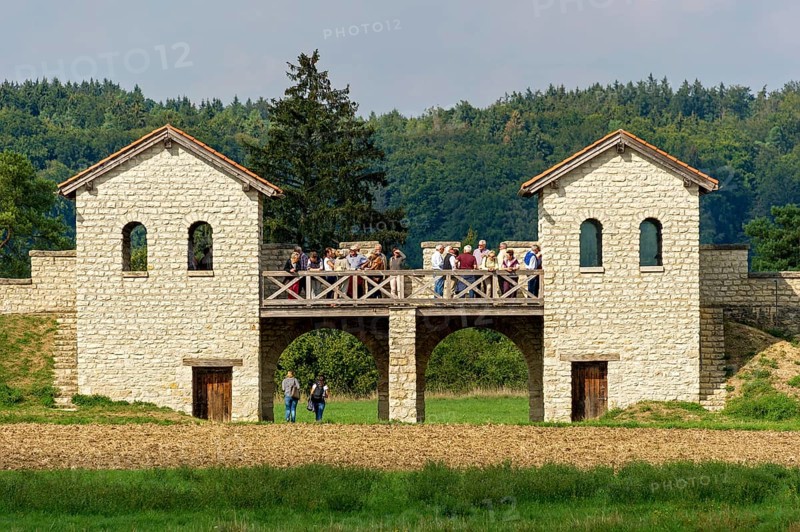 Porta praetoria