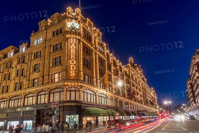Illuminated department store Harrods