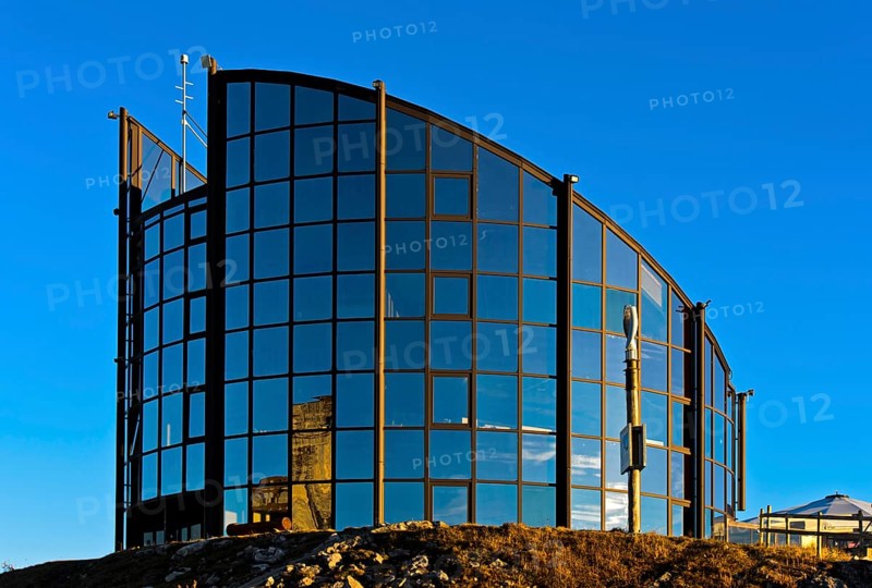 Restaurant Le Kuklos on the summit of Berneuse