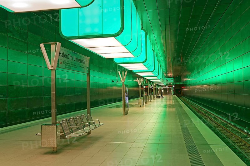 Light installation in the U-Bahn HafenCity Universitat subway station