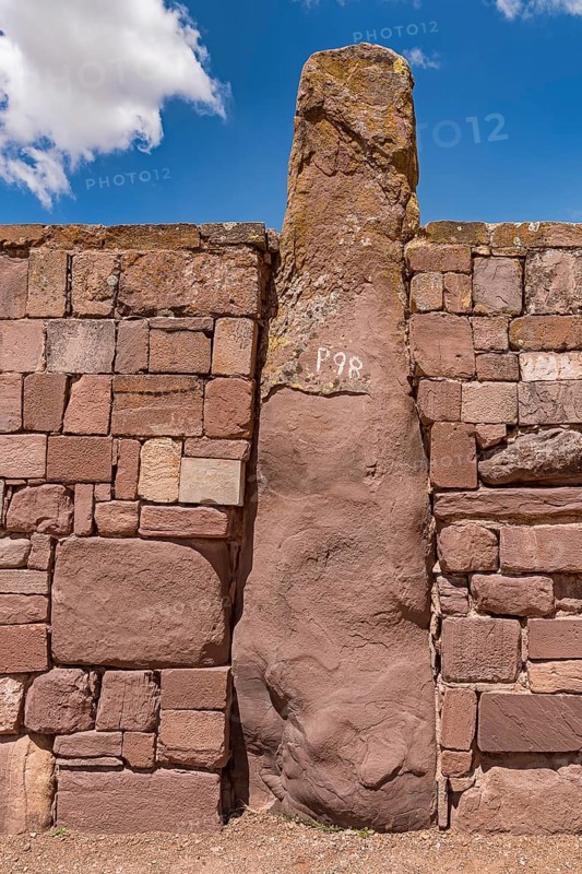 Outer wall of the Kalasasaya temple