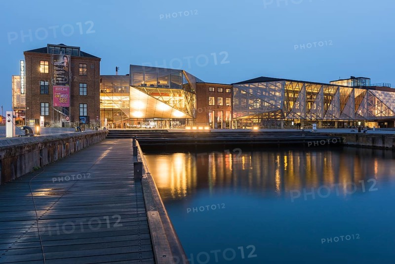 View at dusk of The Culture Yard