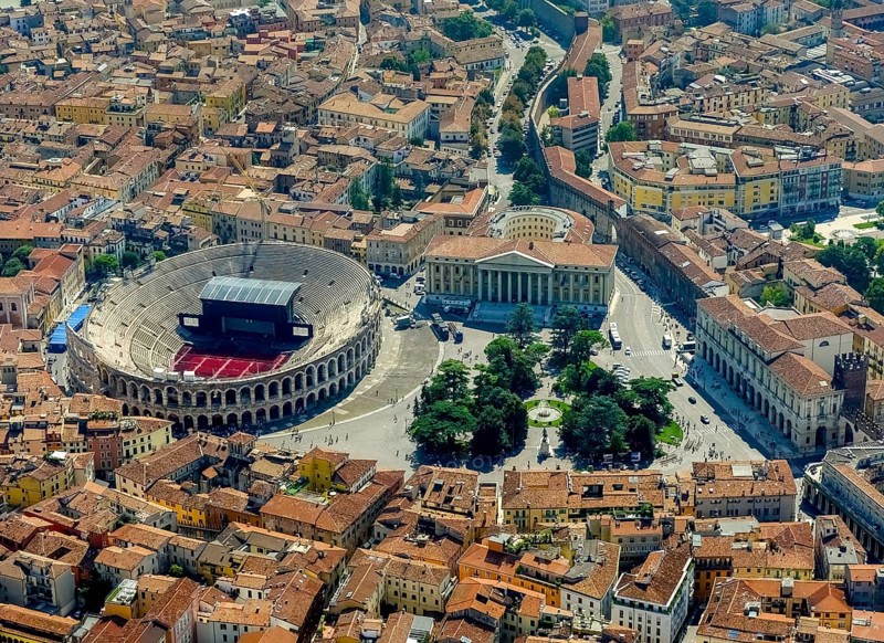 City centre with Palazzo Barbieri and Arena di Verona