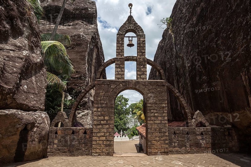 Aluvihara Rock Temple