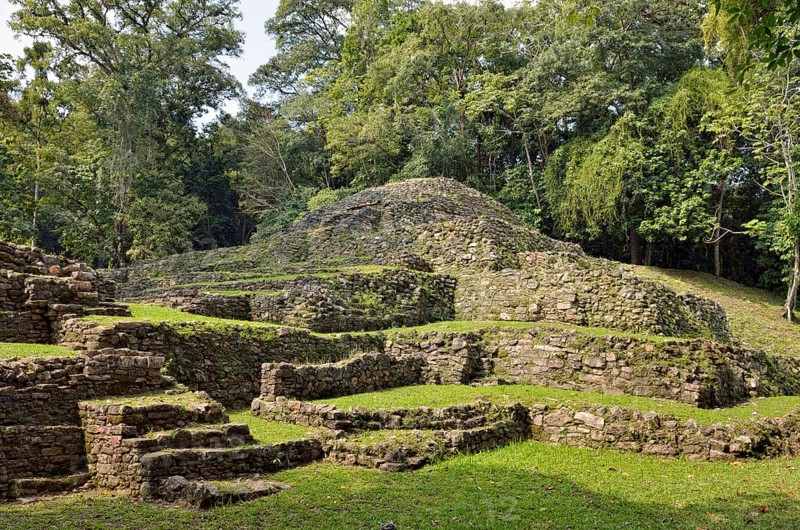 Structure 16