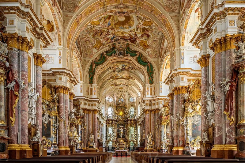 Nave with choir