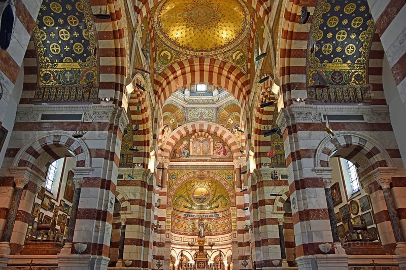 Artistic vaulted ceiling, Marseille