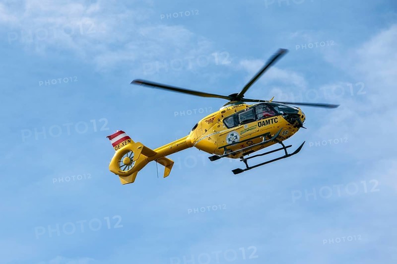 Mountain rescue by helicopter on the Fellhorn ridge