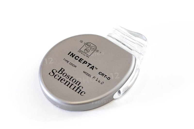 DDDR pacemaker marks atrial and ventricular frequencies and senses both chambers of the heart