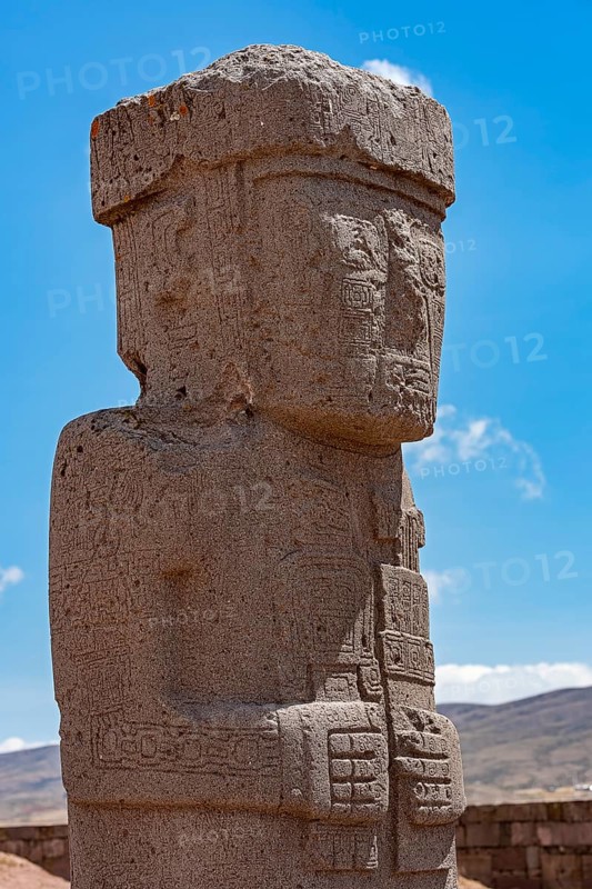 Monolith in Kalsasaya Temple