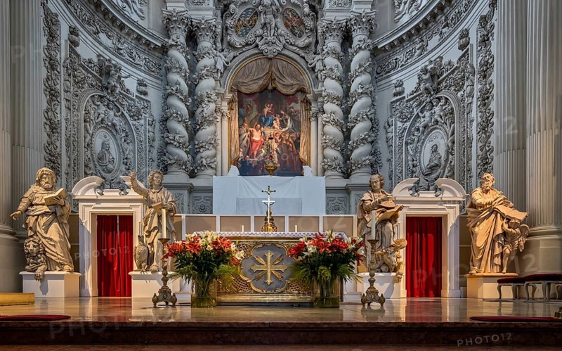 Altar in the Theatine Church in Munich
