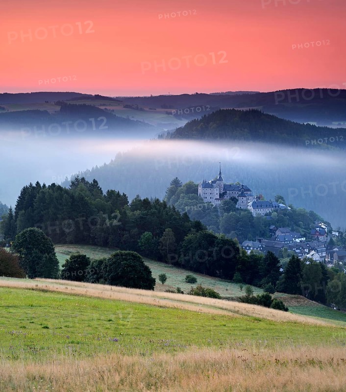 View of castle and village Lauenstein