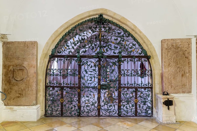 Intricate lattice wrought iron gate